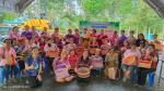 โครงการส่งเสริมและพัฒนากลุ่มอาชีพ หลักสูตร : สานตะกร้าด้วยหว